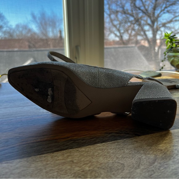 Franco Sarto Gold Shoes - Picture 5 of 9